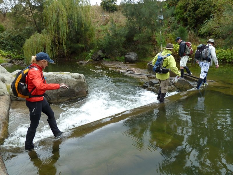 422 crossing the weir